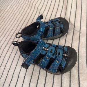 Kids Blue Patterned Keen Sandals